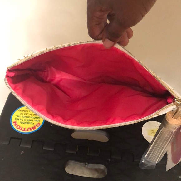 Clutch 👜 - Picture 2 of 3